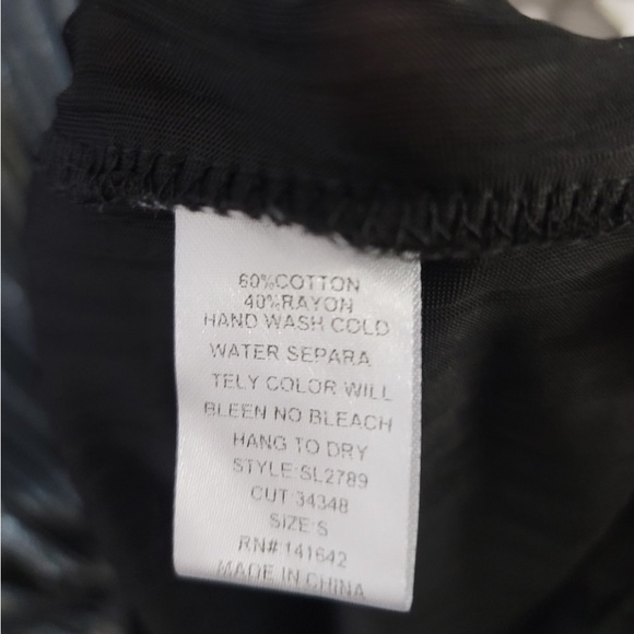 Womens Metallic Silver & Black Ribbed Swing Dress/ Size Small / EUC - Picture 5 of 5